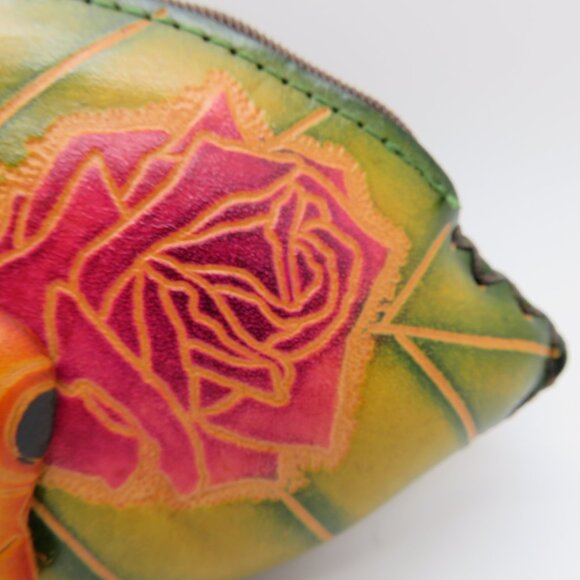 Women Leather Coin Key Wallet Purse Bag Wristlet 3D Art Rose Bee Unique Gift - Picture 4 of 16